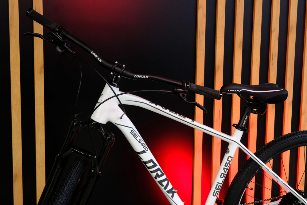 LORAK Sel 9450 SE Белый рама 17 (на рост 155-173)